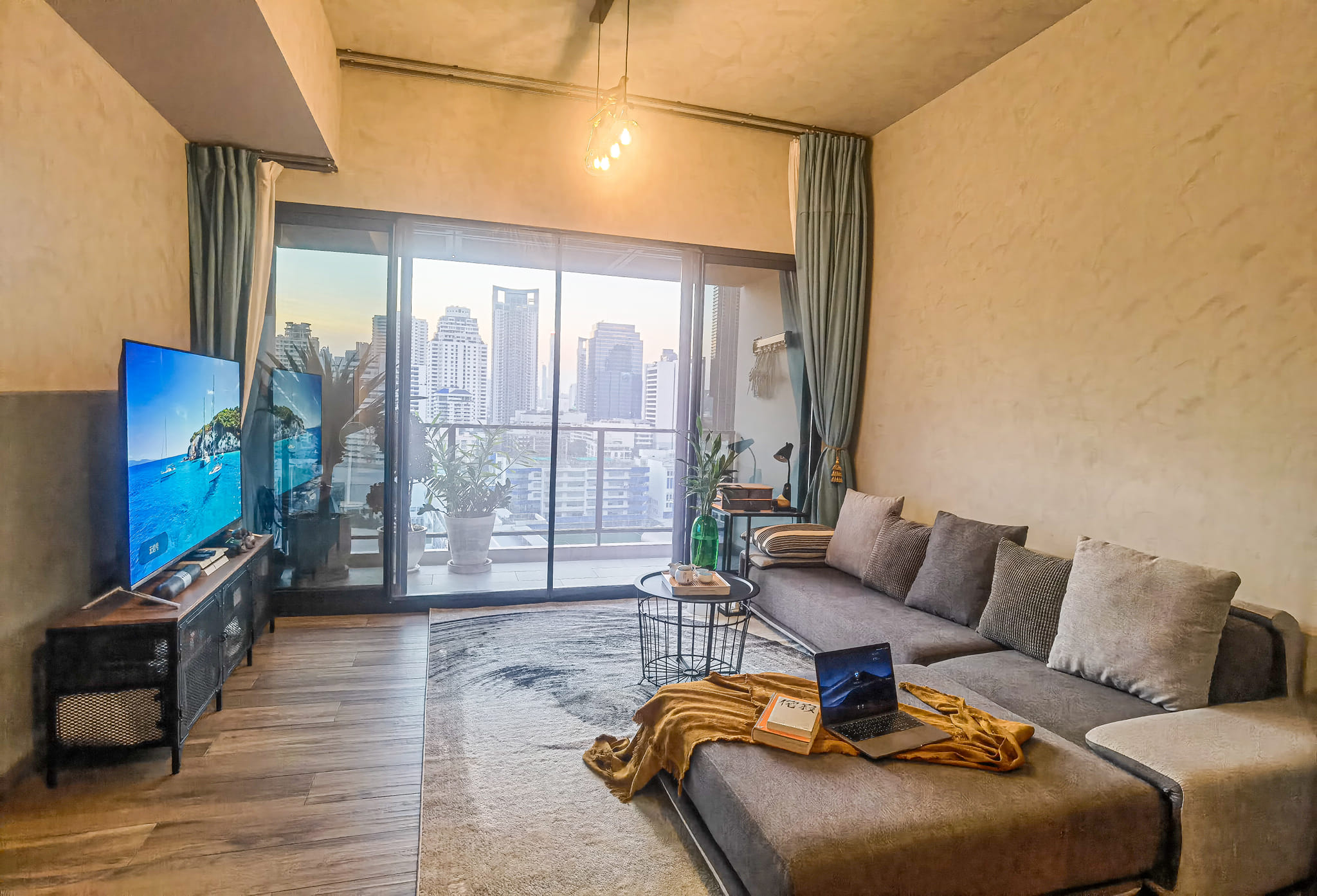 The Lofts Asoke - Image 1