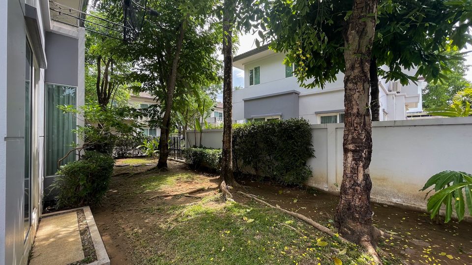 Land and Houses Park San Sai - Image 4