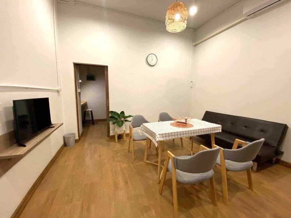 103 Condominium 2 (Soi 12) - Image 1