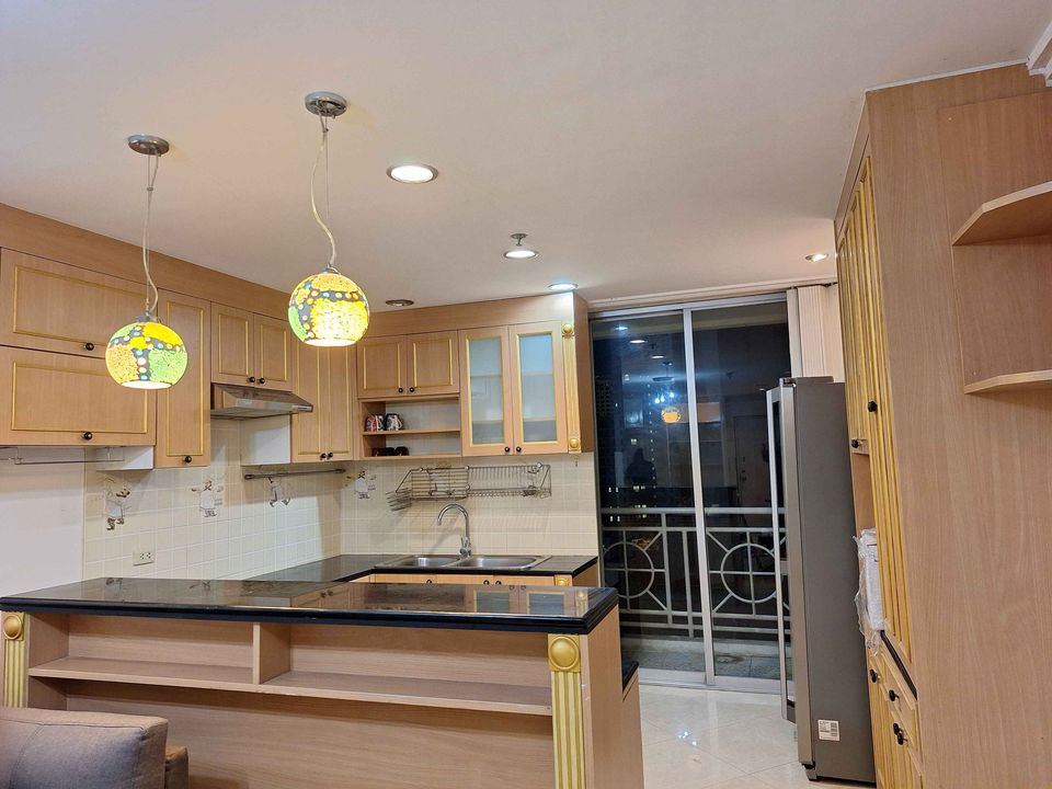 Asoke Place - Image 2