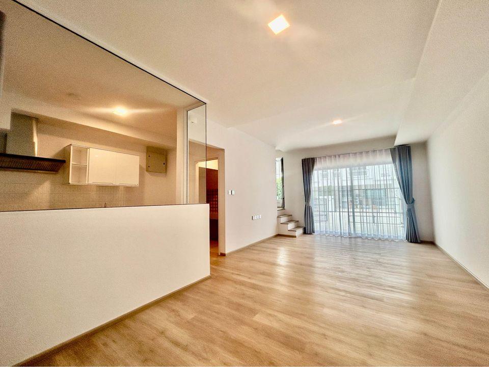 3 ห้องนอน ทาวน์เฮาส์ สำหรับเช่า ใน บางแก้ว, บางพลี, สมุทรปราการ - Image 2