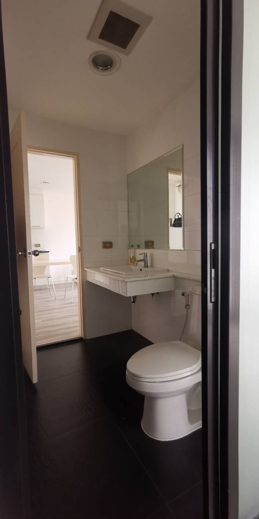 D65 Condominium - Image 4
