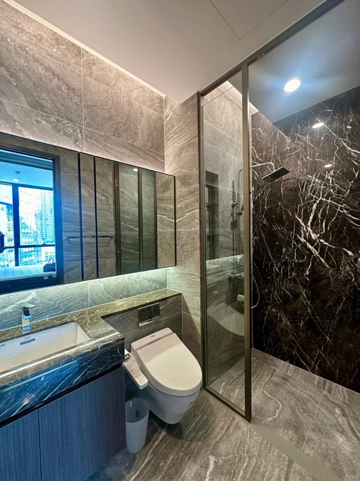 The ESSE Sukhumvit 36 - Image 8