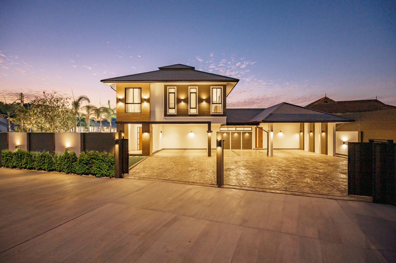 5 Bedroom House For Sale in Ban Waen, Hang Dong, Chiang Mai - Image 22