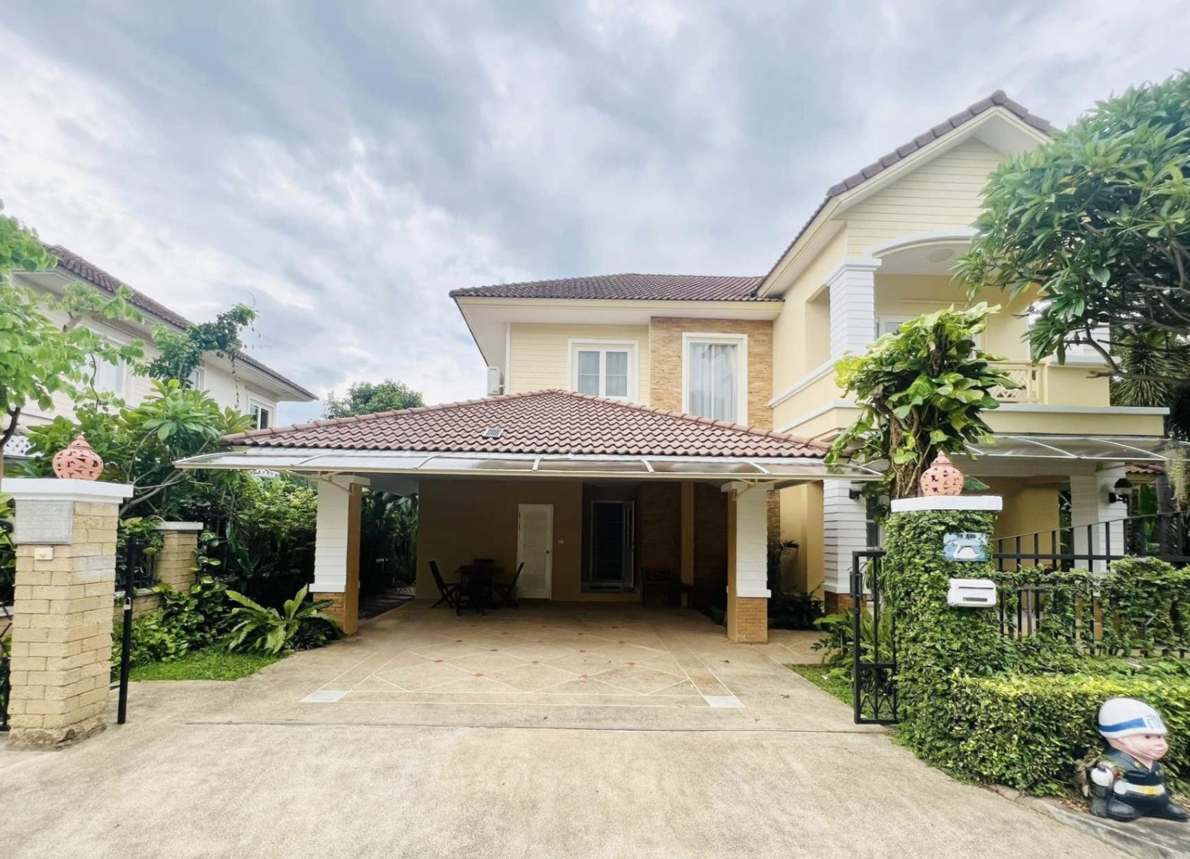 Home in Park - Image 1