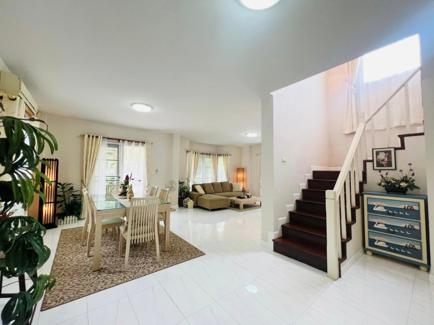 Home in Park - Image 3