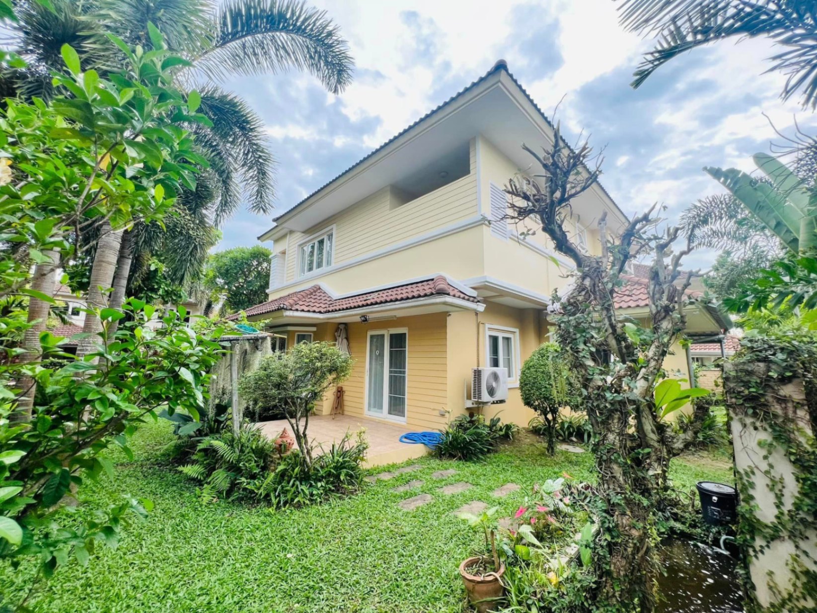 Home in Park - Image 19