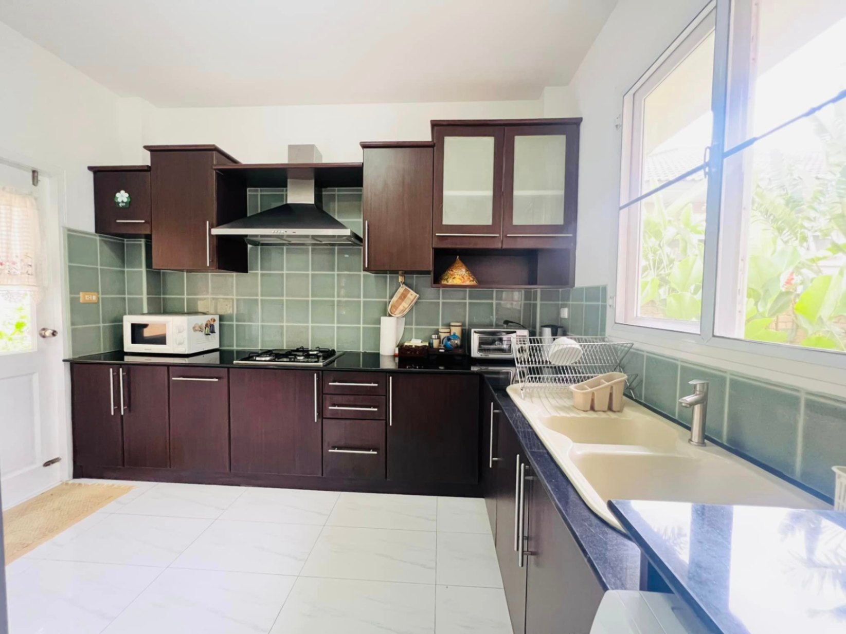 Home in Park - Image 5