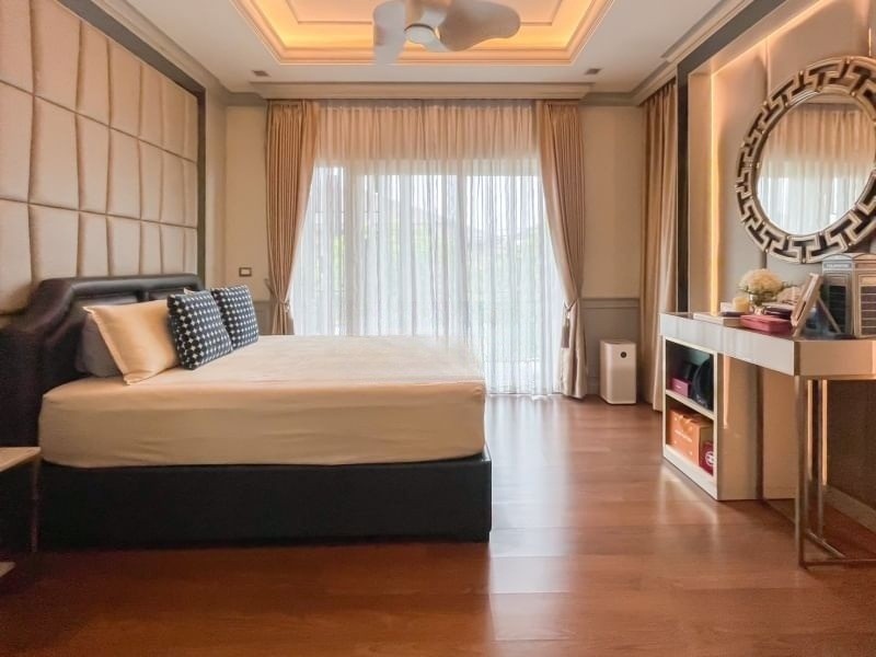 4 Bedroom House For Sale in Bang Chalong, Bang Phli, Samut Prakan - Image 9