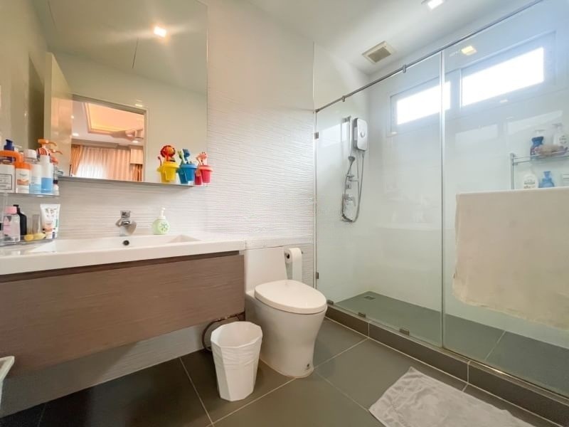 4 Bedroom House For Sale in Bang Chalong, Bang Phli, Samut Prakan - Image 12