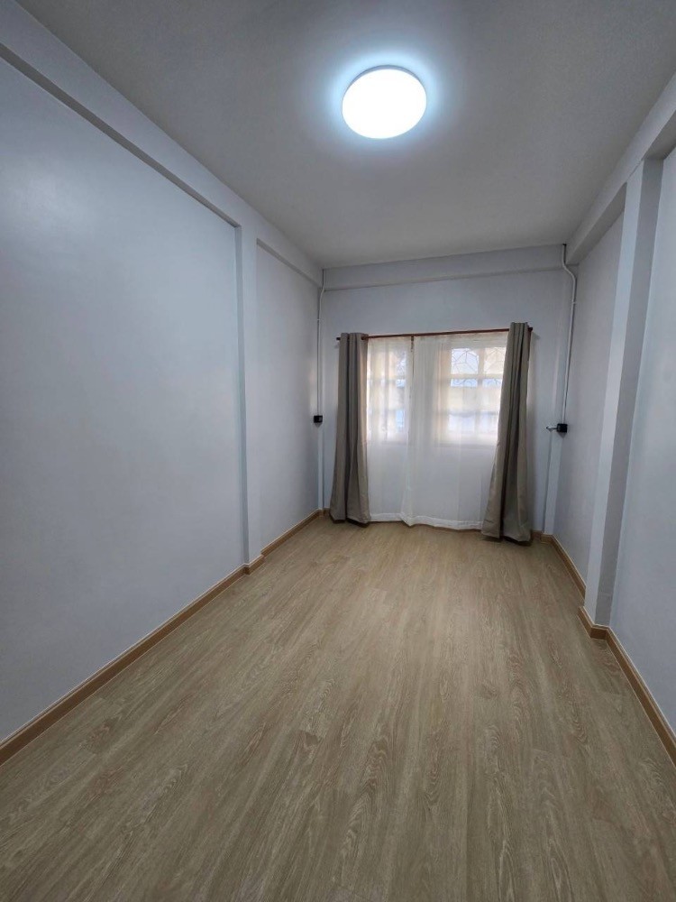 3 ห้องนอน ทาวน์เฮาส์  ใน บางจาก, พระโขนง, กรุงเทพมหานคร - Image 12