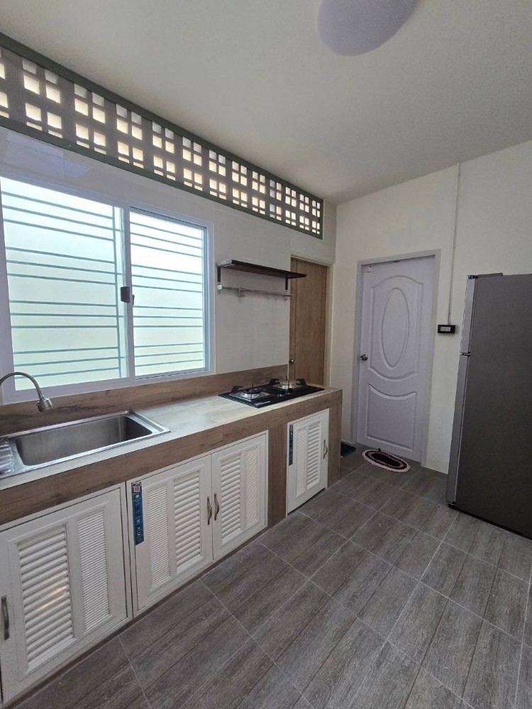 3 ห้องนอน ทาวน์เฮาส์  ใน บางจาก, พระโขนง, กรุงเทพมหานคร - Image 18