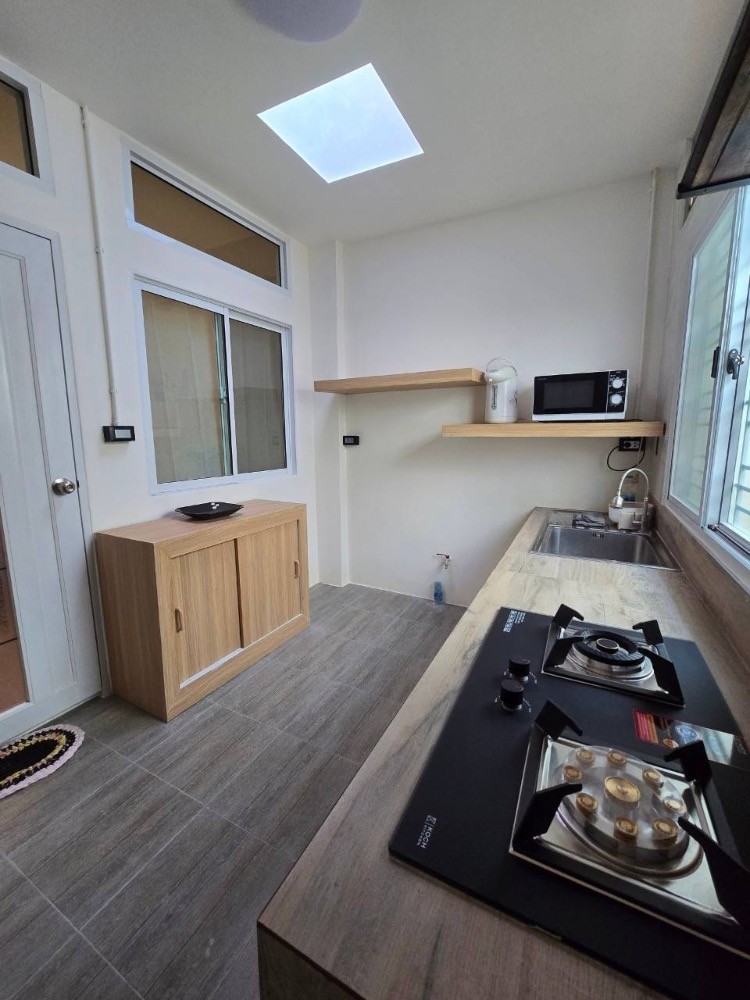 3 ห้องนอน ทาวน์เฮาส์  ใน บางจาก, พระโขนง, กรุงเทพมหานคร - Image 17