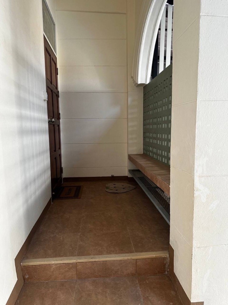 3 ห้องนอน ทาวน์เฮาส์  ใน บางจาก, พระโขนง, กรุงเทพมหานคร - Image 14