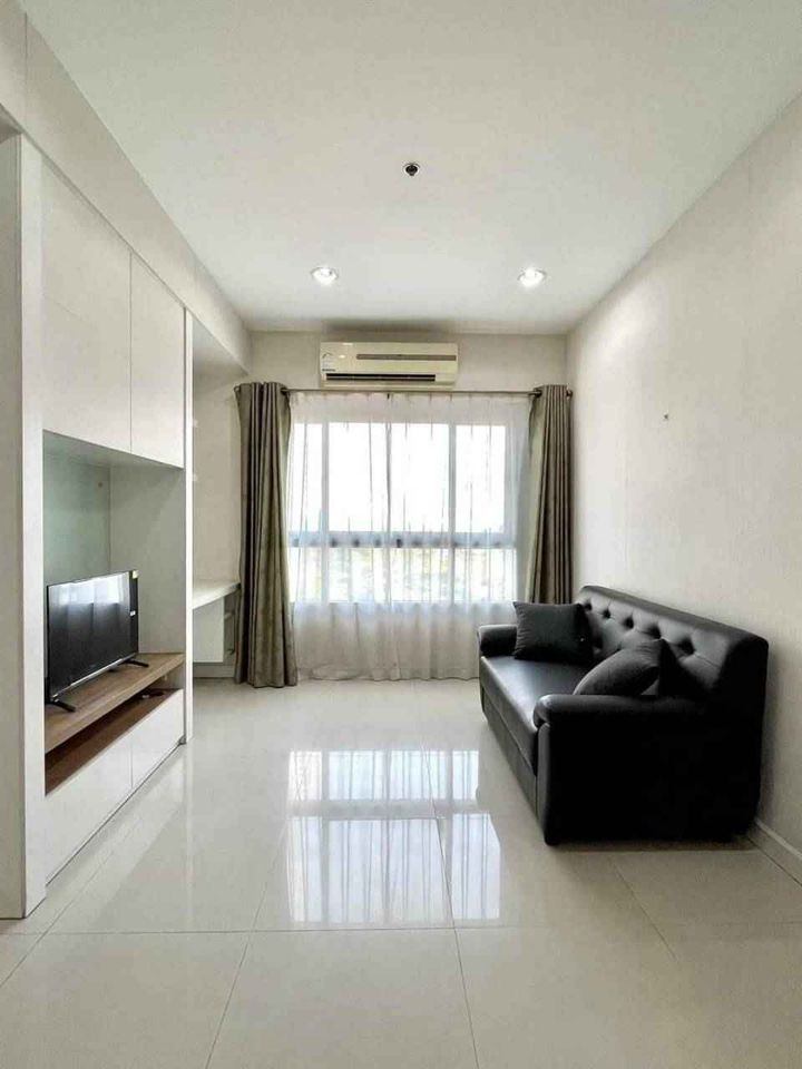 1 Bedroom Condo For Sale in Khlong Ton Sai, Khlong San, Bangkok - Image 1
