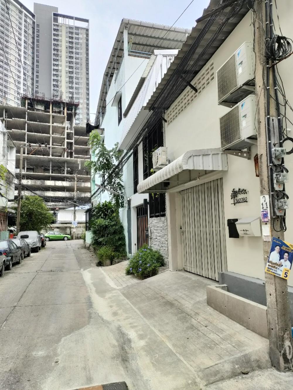 2 Bedroom Townhouse For Rent in Bang Khlo, Bang Kho Laem, Bangkok - Image 27