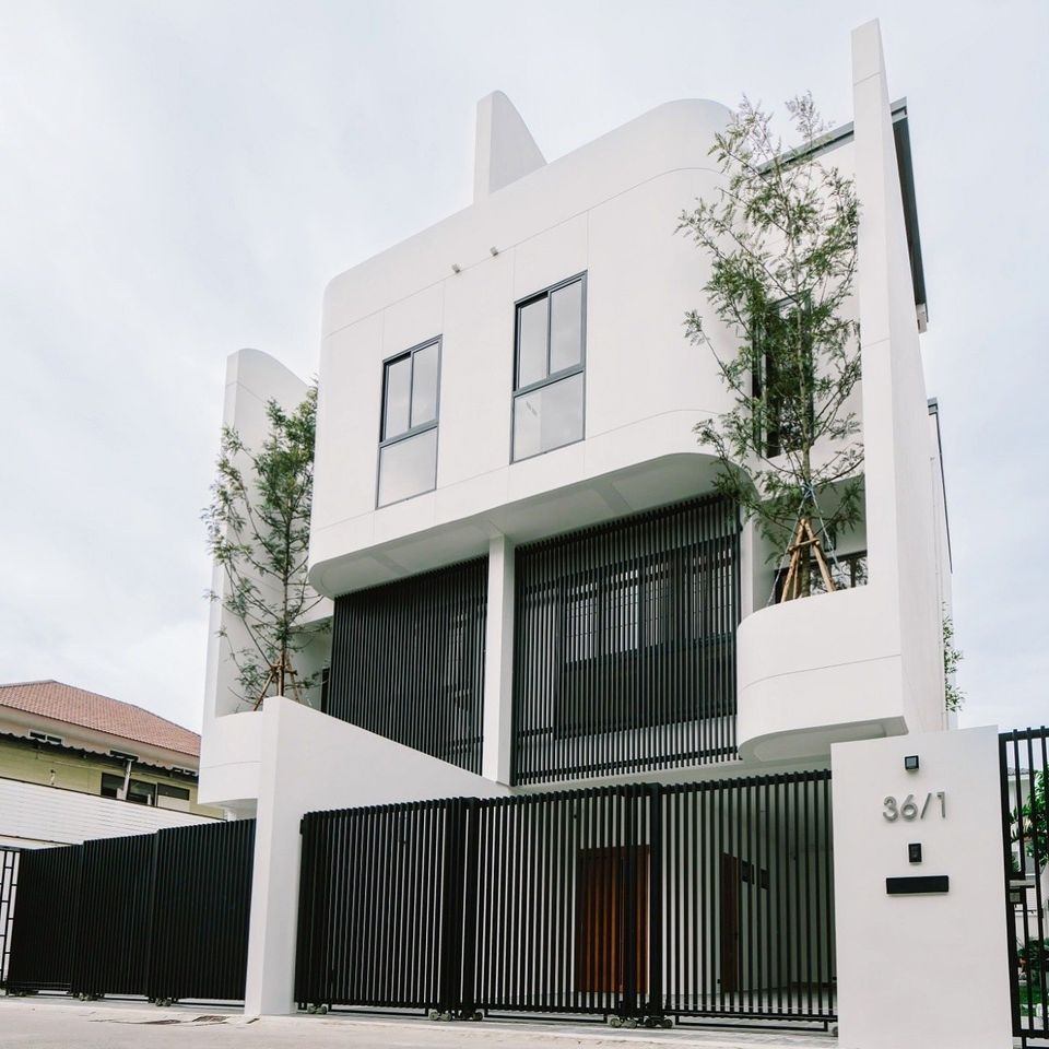 3 ห้องนอน ทาวน์เฮาส์ สำหรับขาย ใน บางจาก, พระโขนง, กรุงเทพมหานคร - Image 2