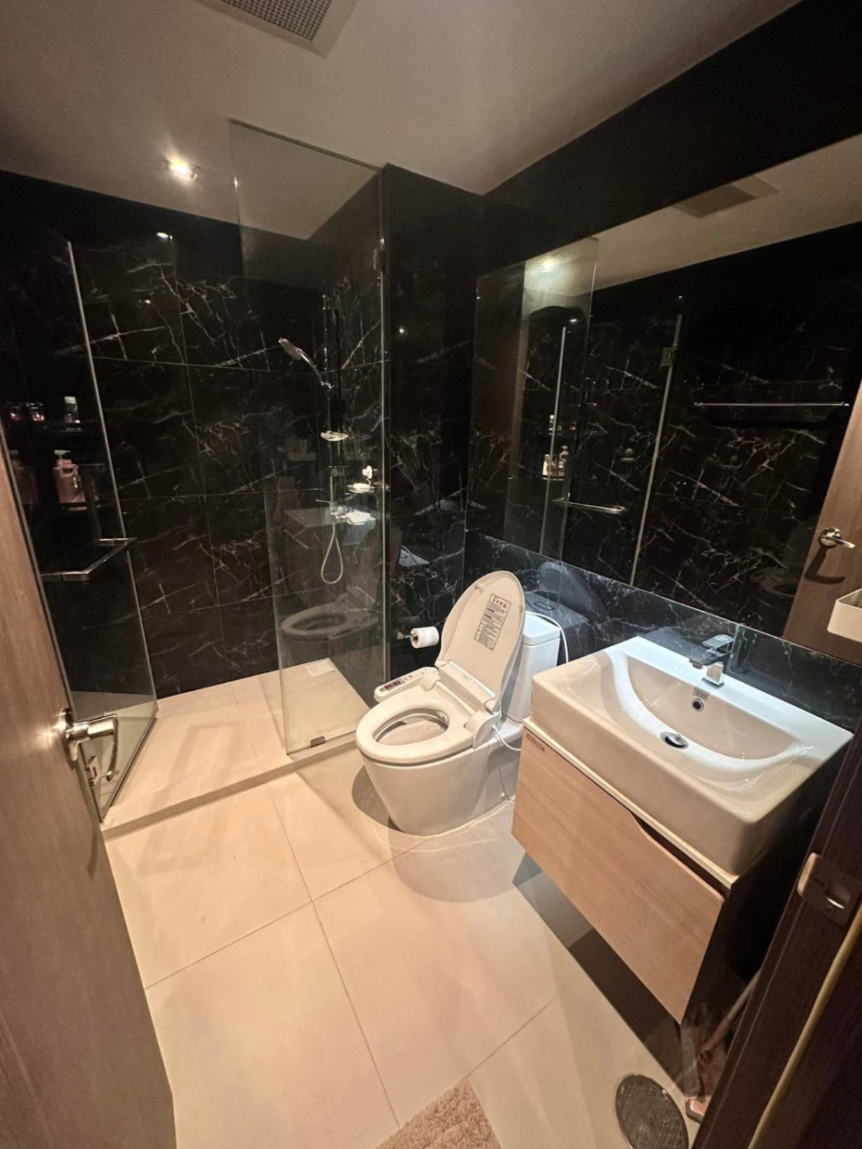 1 ห้องนอน คอนโด  ใน สี่พระยา, บางรัก, กรุงเทพมหานคร - Image 5