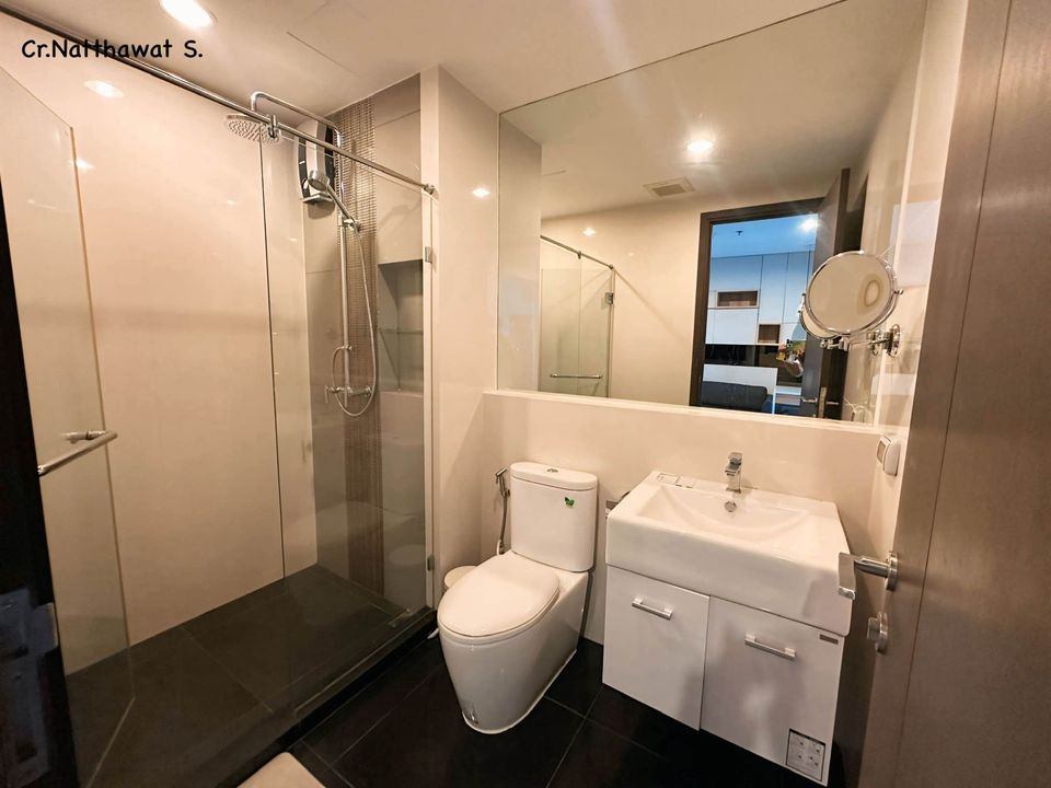 1 Bedroom Condo For Sale in Thung Mahamek, Sathon, Bangkok - Image 9