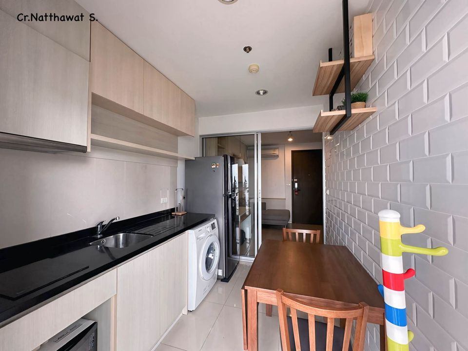 1 Bedroom Condo For Sale in Thung Mahamek, Sathon, Bangkok - Image 11