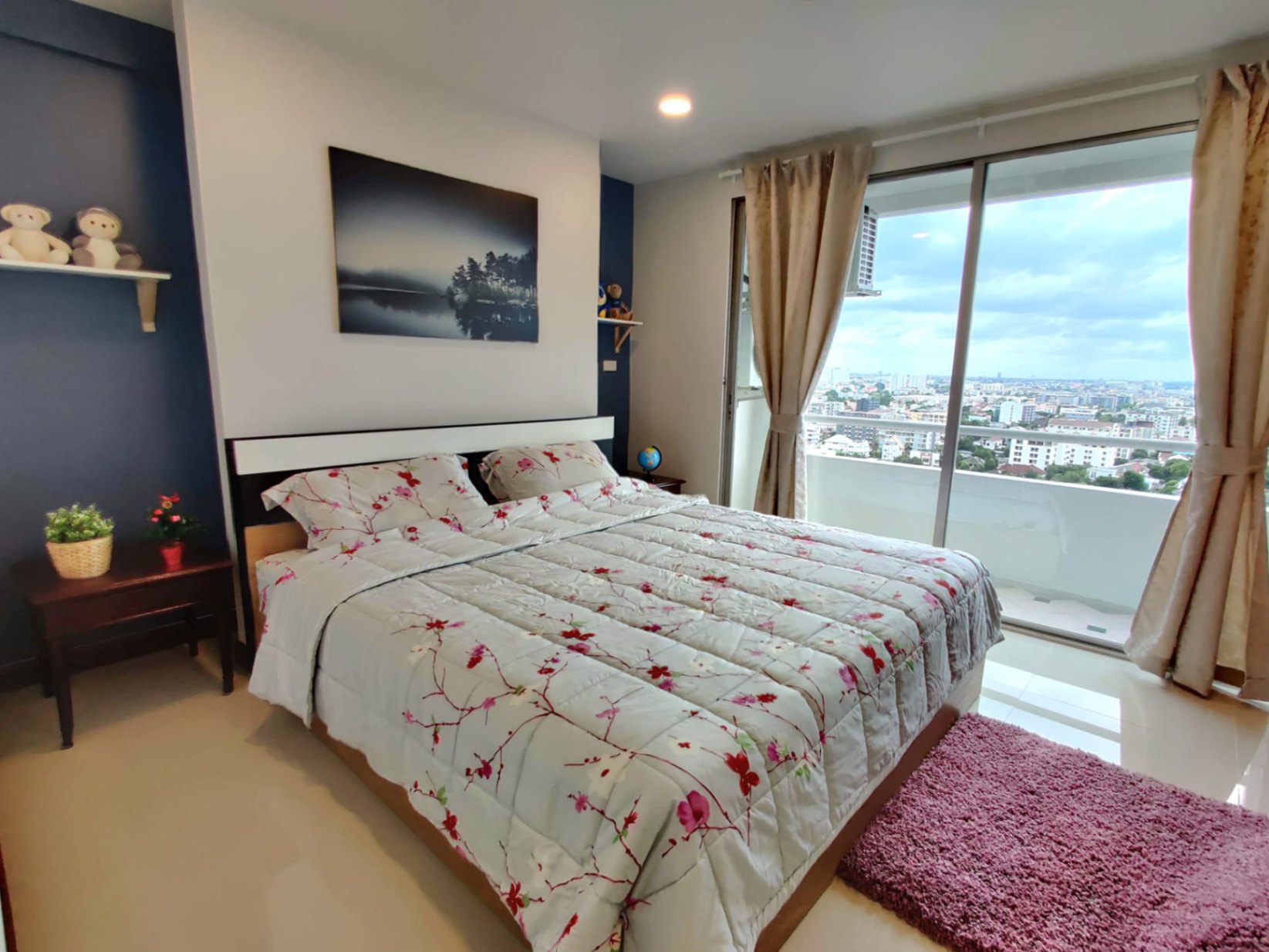 2 Bedroom Condo  in Huai Khwang, Huai Khwang, Bangkok - Image 3