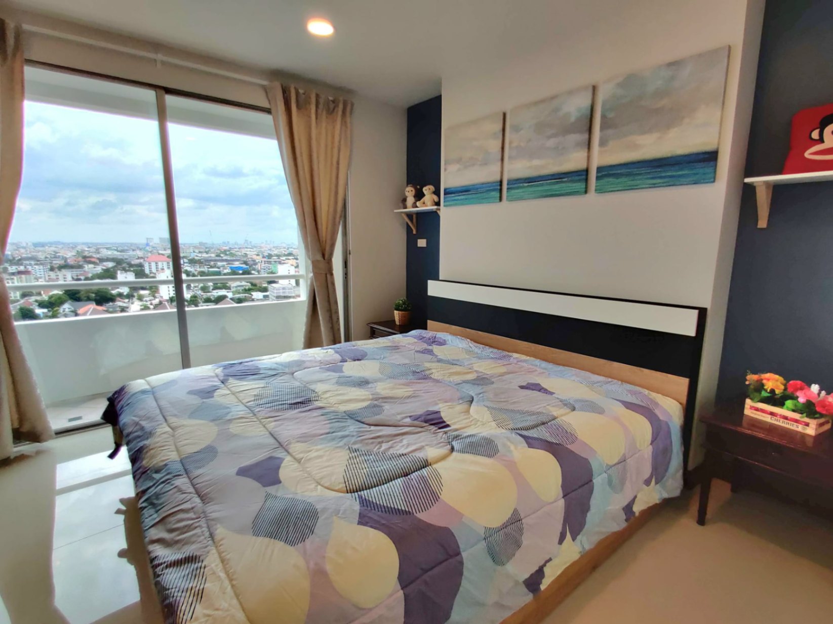 2 Bedroom Condo  in Huai Khwang, Huai Khwang, Bangkok - Image 2