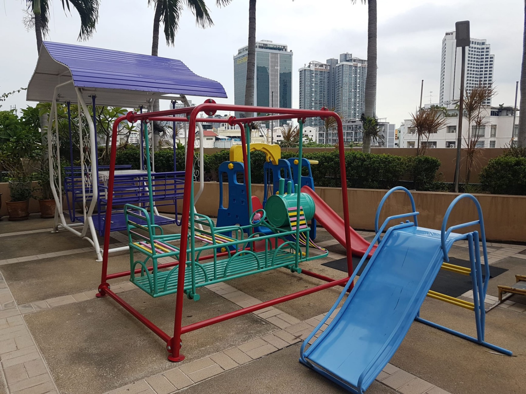 2 Bedroom Condo  in Huai Khwang, Huai Khwang, Bangkok - Image 11