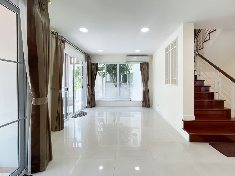 4 ห้องนอน บ้านเดี่ยว สำหรับขาย ใน ดอกไม้, ประเวศ, กรุงเทพมหานคร - Image 2