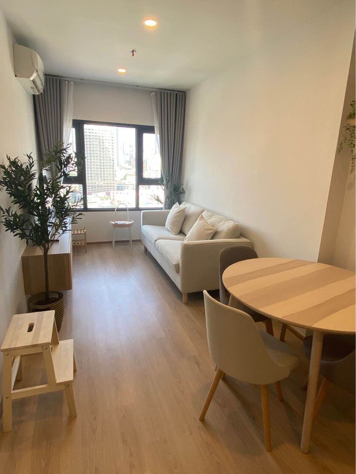 1 Bedroom Condo  in Khlong Toei, Khlong Toei, Bangkok - Image 1