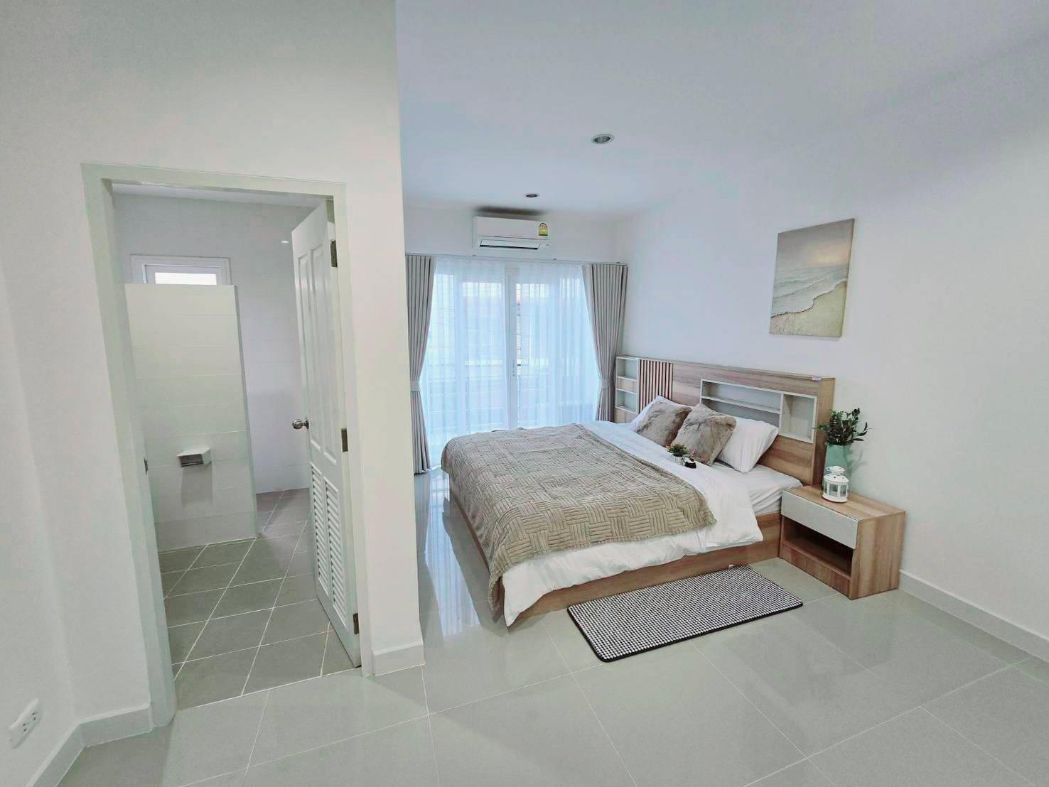2 Bedroom Townhouse For Sale in Mae Hia, Mueang Chiang Mai, Chiang Mai - Image 7
