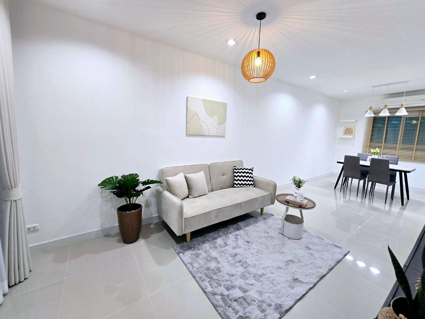 2 Bedroom Townhouse For Sale in Mae Hia, Mueang Chiang Mai, Chiang Mai - Image 4