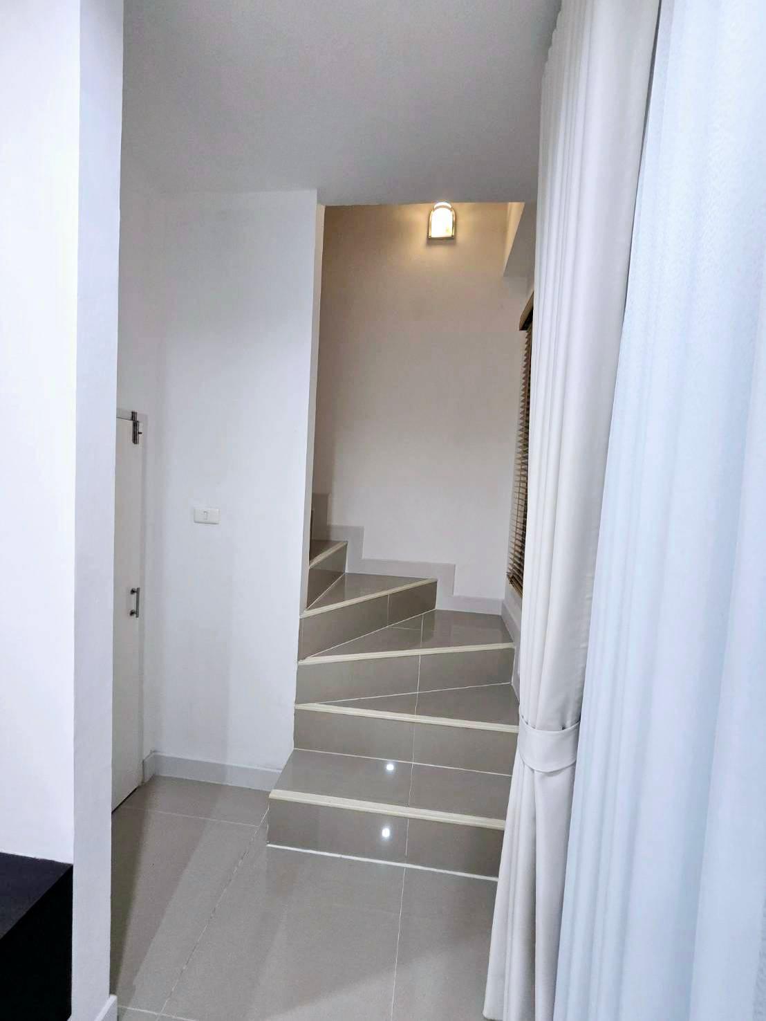 2 Bedroom Townhouse For Sale in Mae Hia, Mueang Chiang Mai, Chiang Mai - Image 15