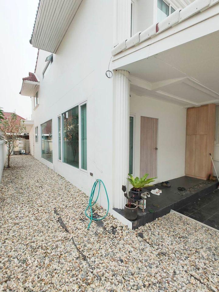 2 Bedroom Townhouse For Sale in San Phisuea, Mueang Chiang Mai, Chiang Mai - Image 11