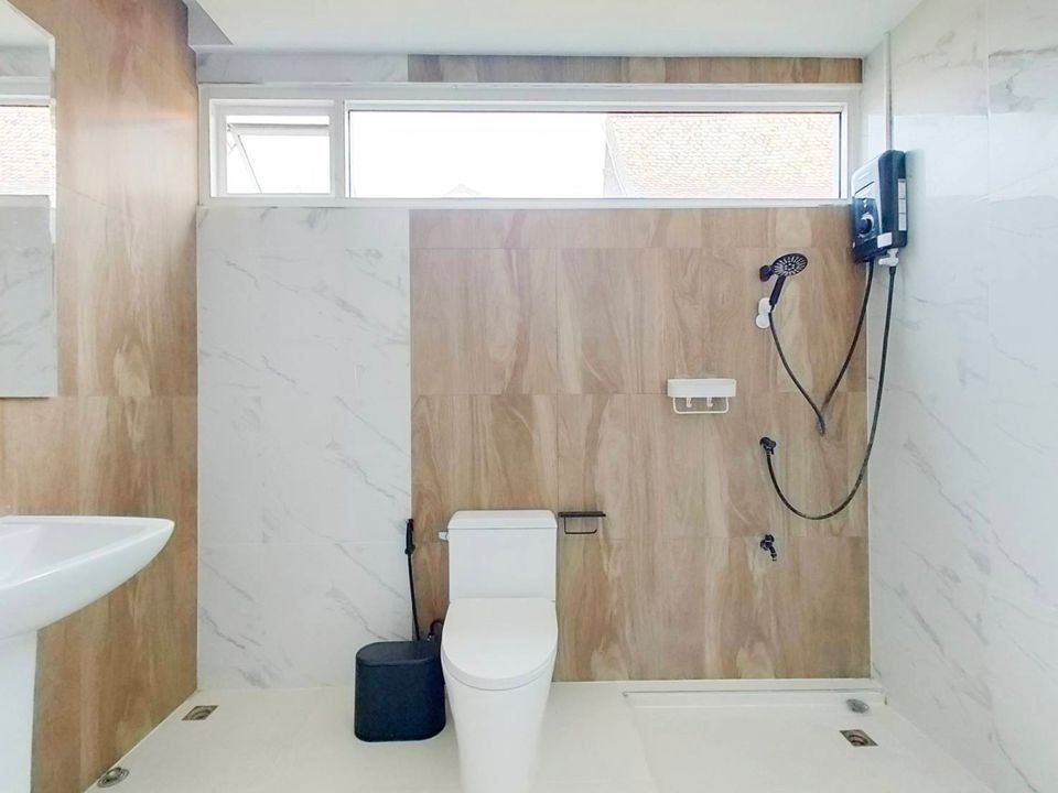 2 Bedroom Townhouse For Sale in San Phisuea, Mueang Chiang Mai, Chiang Mai - Image 9