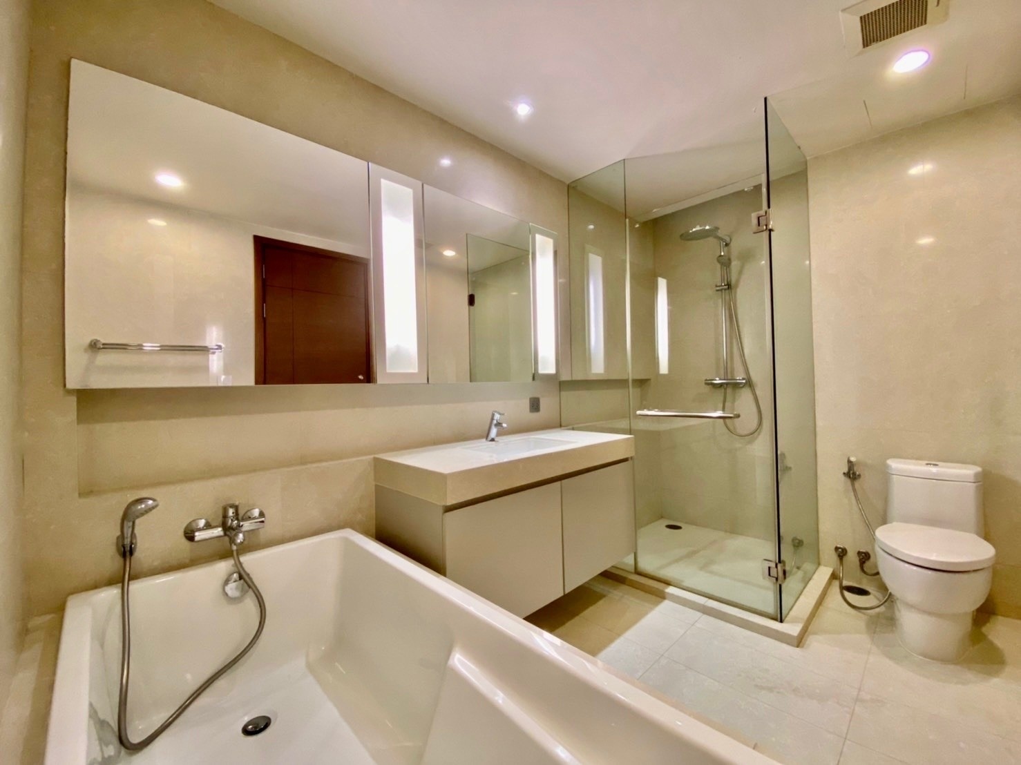 2 卧室 公寓  在  - Image 9