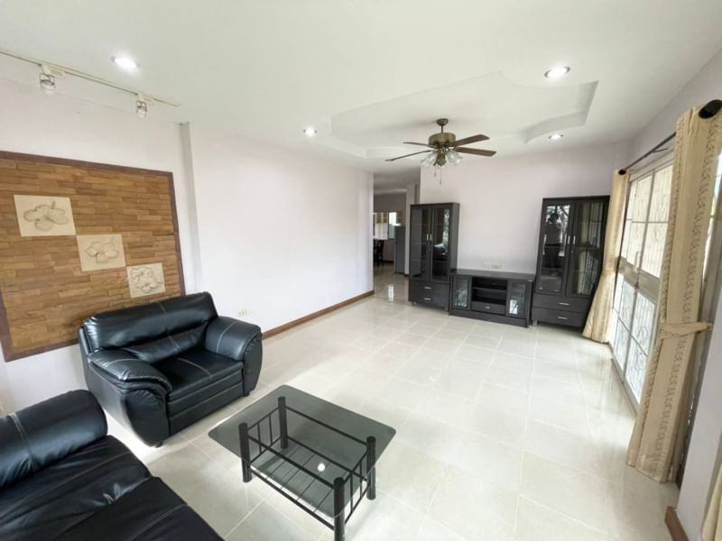 4 Bedroom House  in Ton Pao, San Kamphaeng, Chiang Mai - Image 2