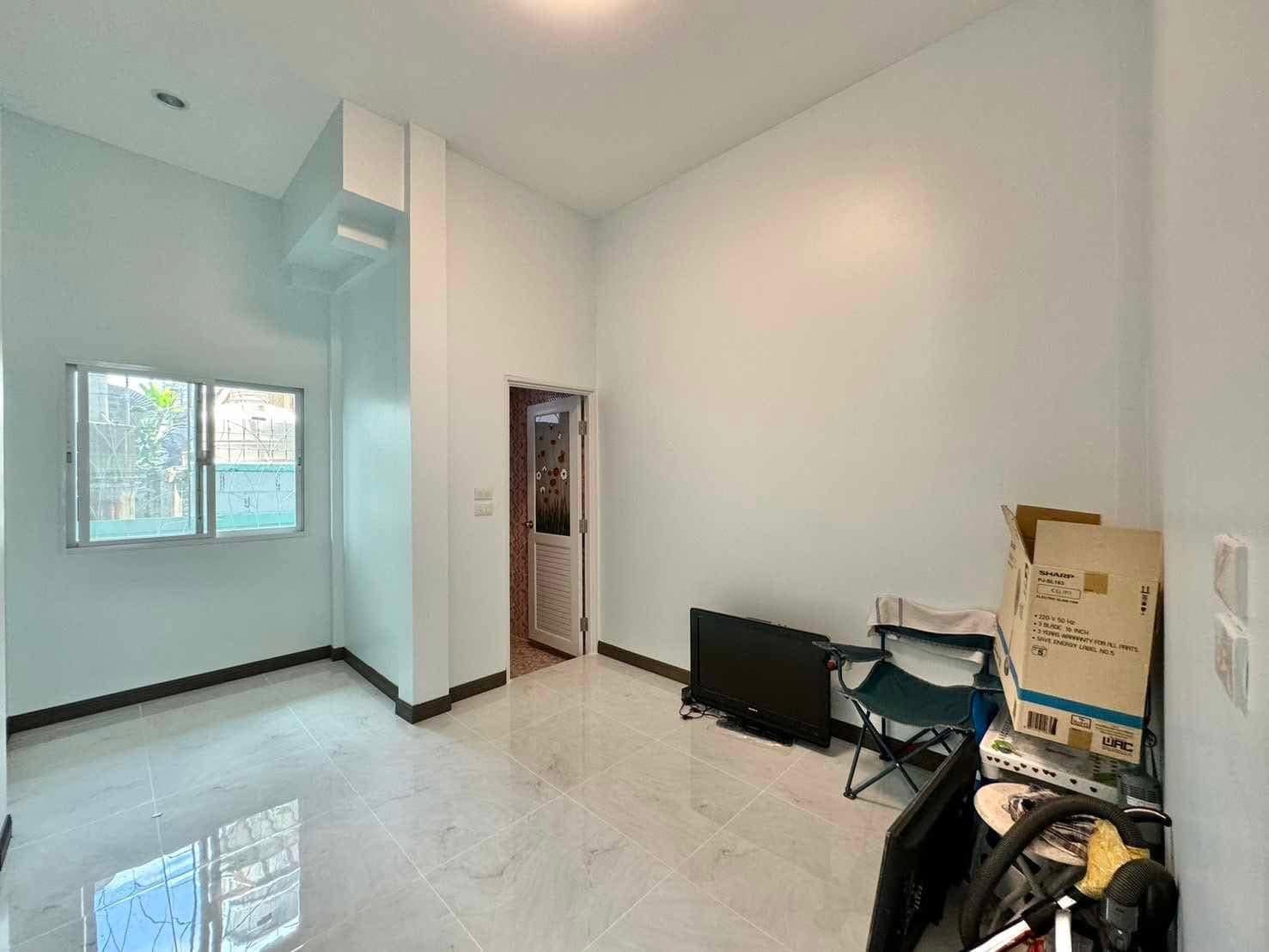 3 Bedroom House For Sale in San Sai Luang, San Sai, Chiang Mai - Image 6