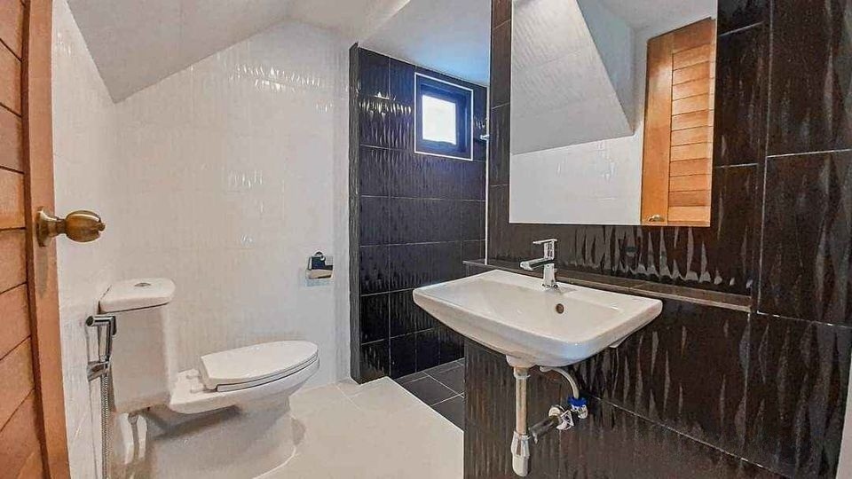 3 卧室 独立房屋  在  - Image 10