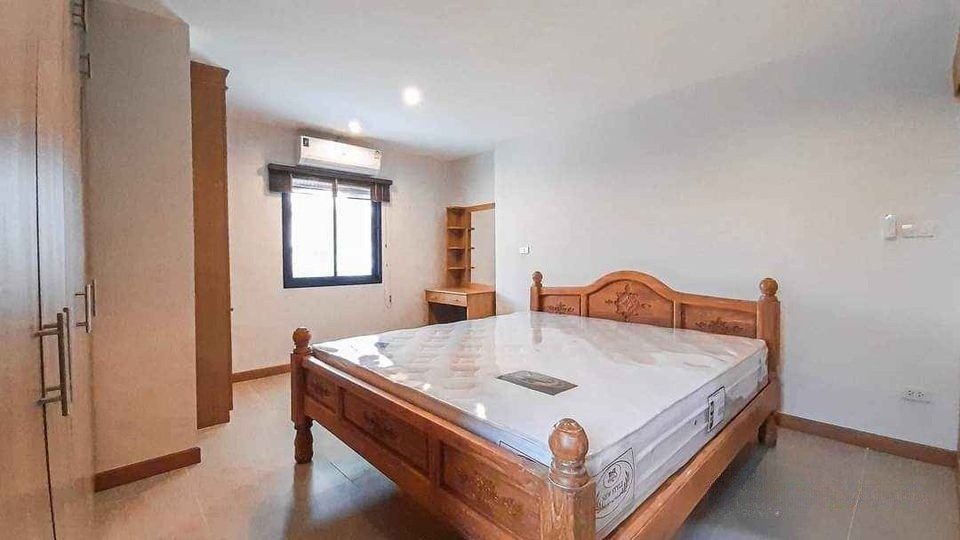 3 卧室 独立房屋  在  - Image 5