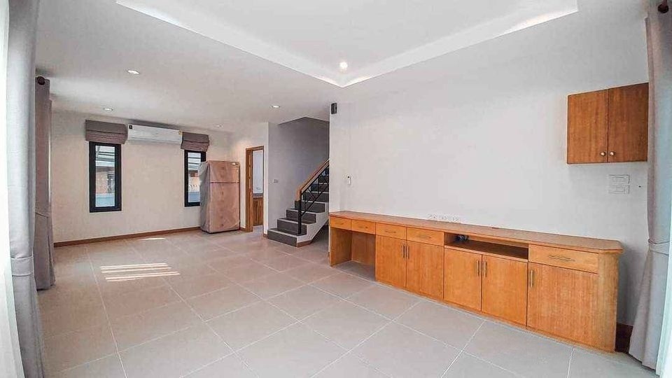 3 卧室 独立房屋  在  - Image 3