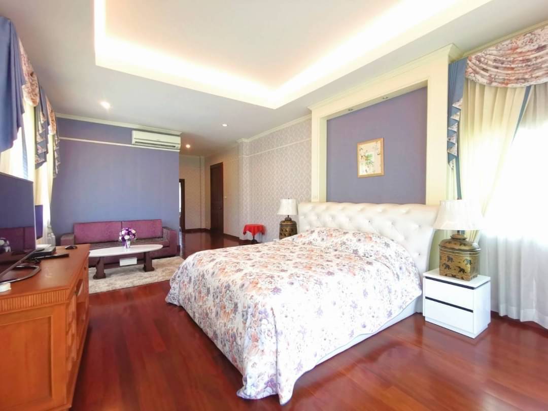 5 Bedroom House For Sale in San Sai Noi, San Sai, Chiang Mai - Image 11