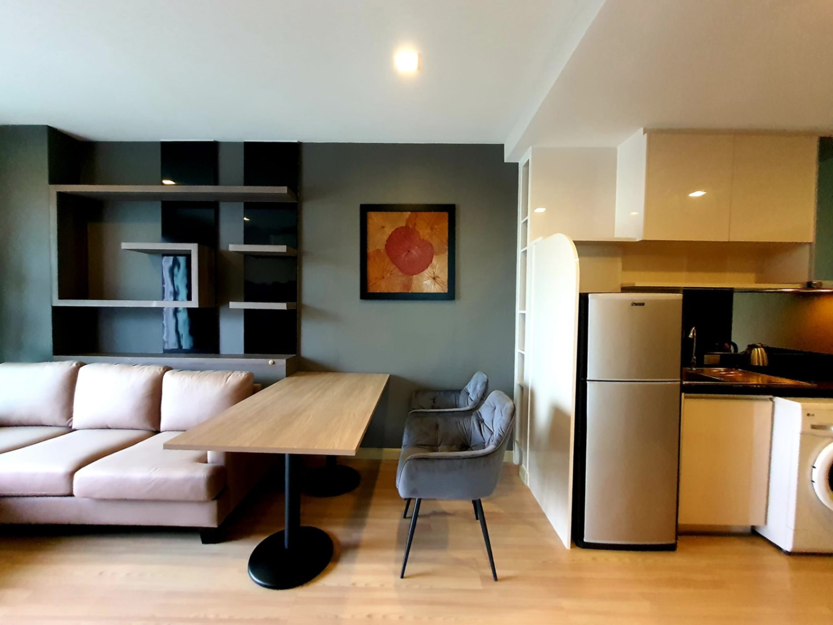 Sky Walk Condominium - Image 2