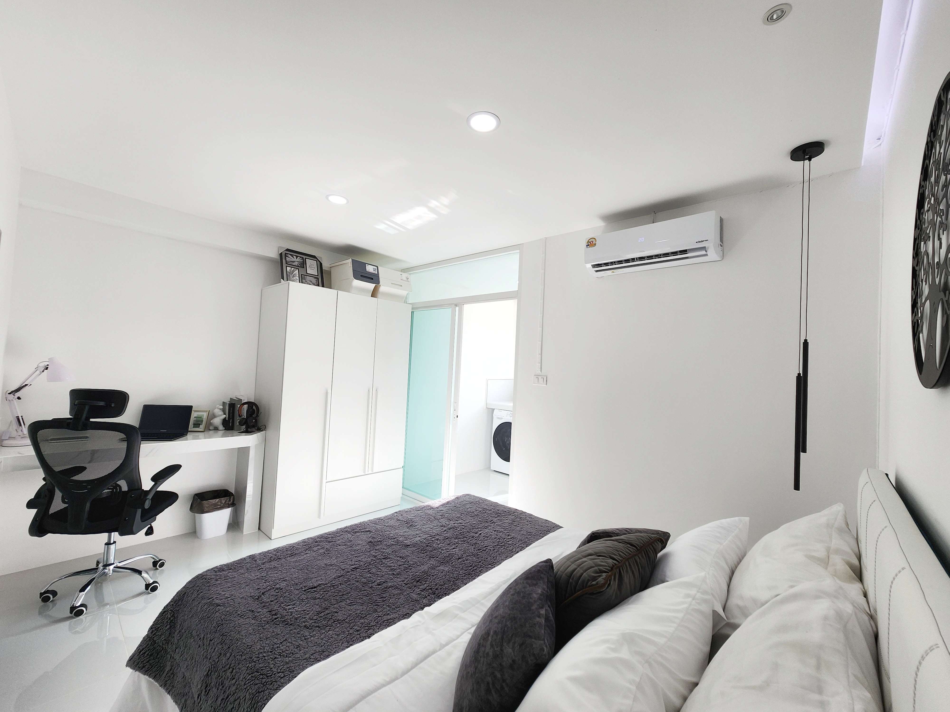 SR Land Condo - Image 9