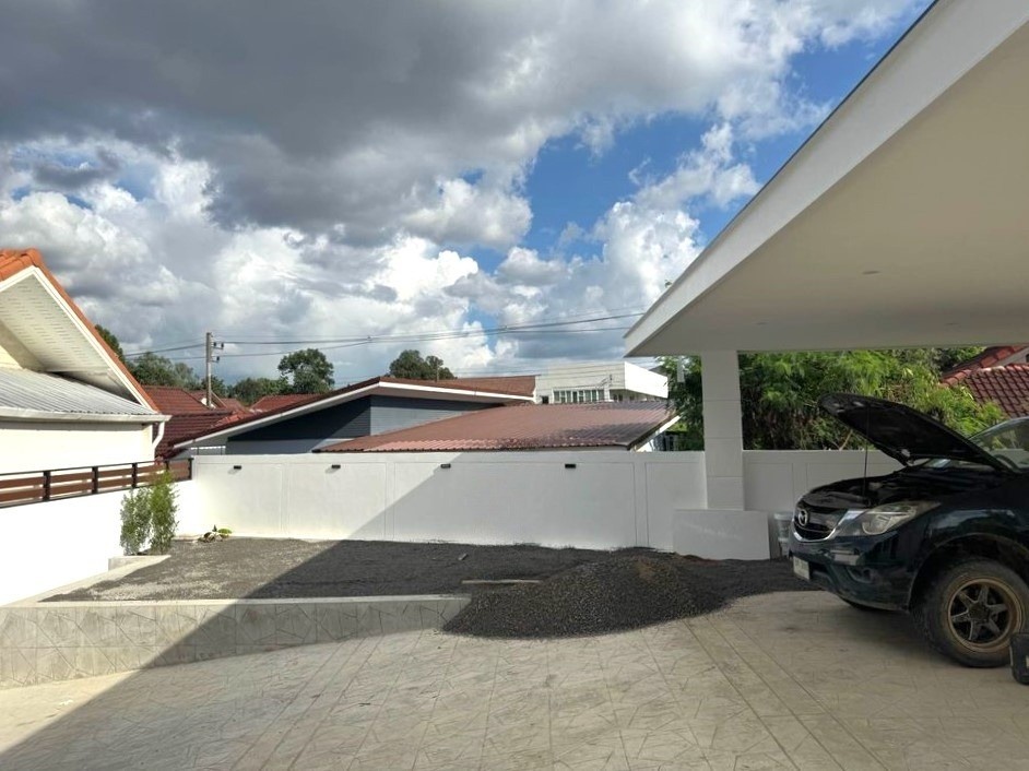 3 Bedroom House For Sale in Suthep, Mueang Chiang Mai, Chiang Mai - Image 6