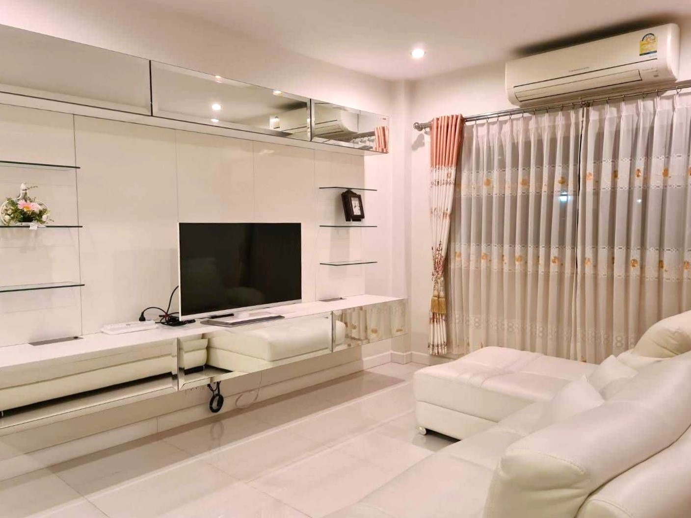 Thanaporn Park Home 4 - Image 6