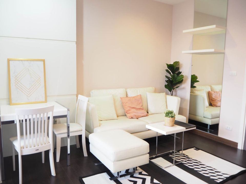 Urbano Absolute Sathon - Taksin - Image 1