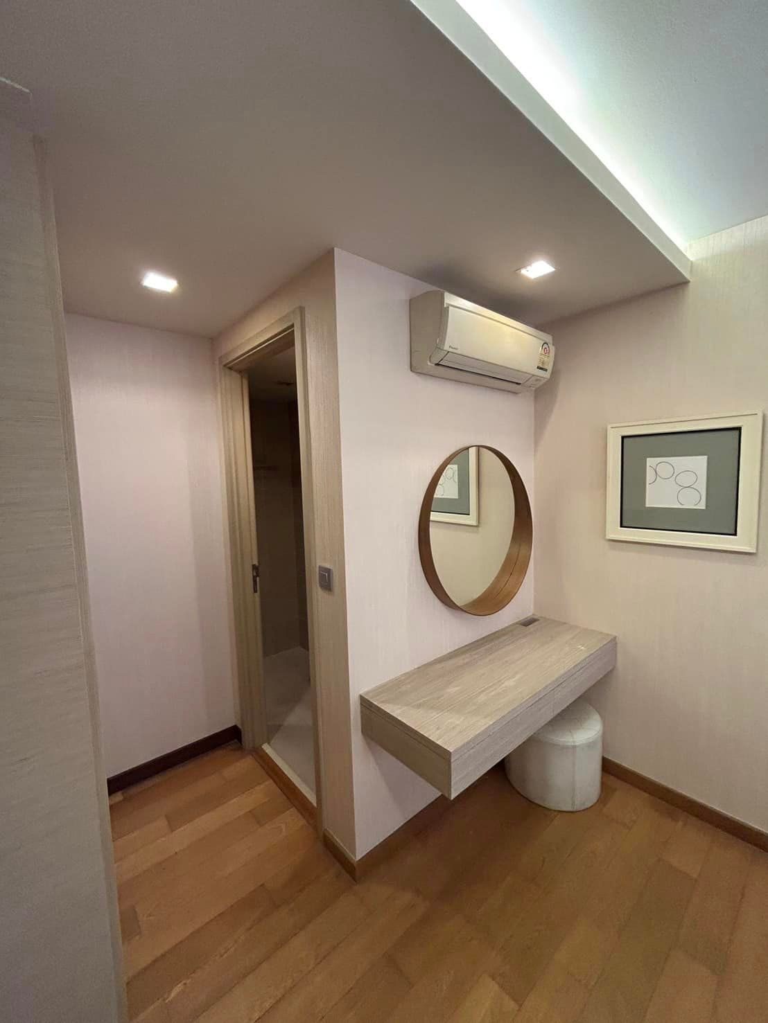Via Botani Sukhumvit 47 - Image 4