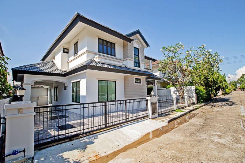 5 Bedroom House For Sale in San Kamphaeng, San Kamphaeng, Chiang Mai - Image 2