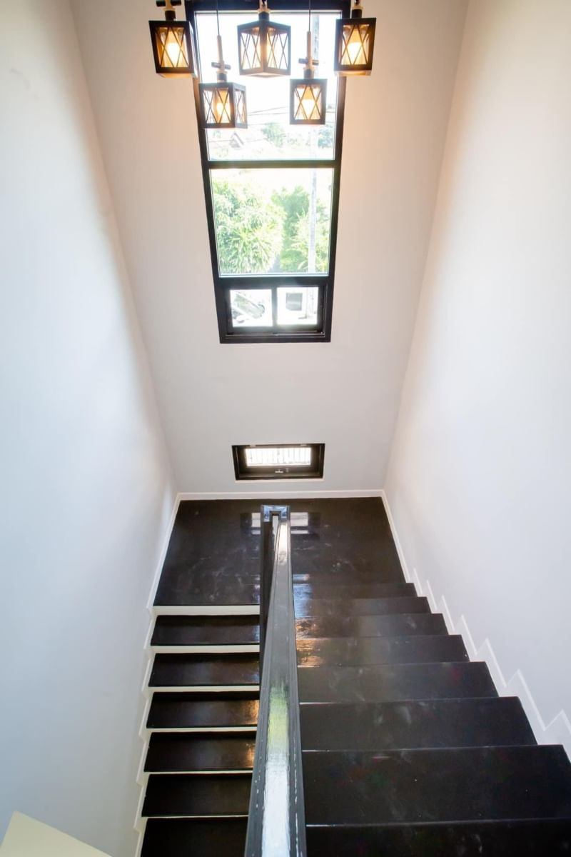 5 Bedroom House For Sale in San Kamphaeng, San Kamphaeng, Chiang Mai - Image 7