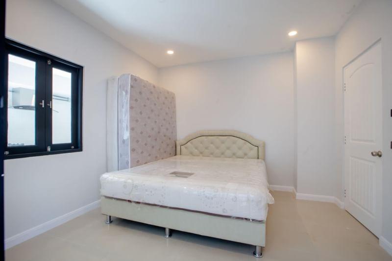 5 Bedroom House For Sale in San Kamphaeng, San Kamphaeng, Chiang Mai - Image 6